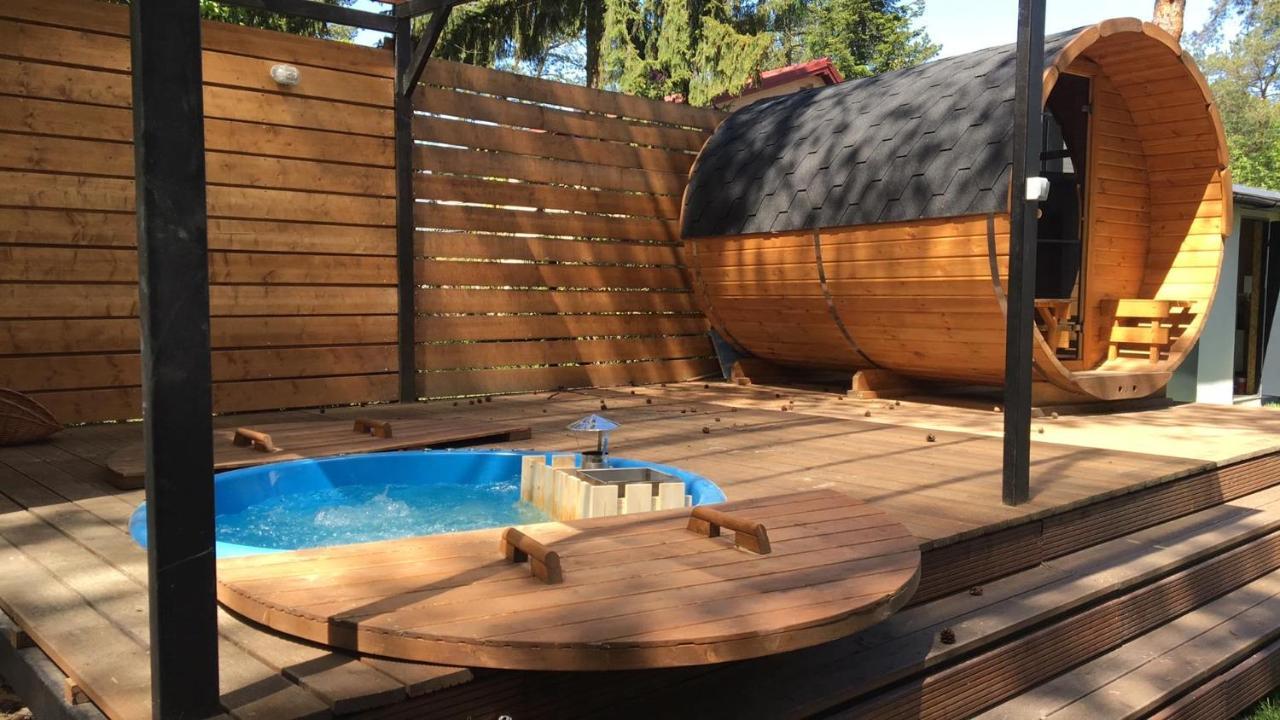 Luksusowa Willa Pod Lasem, Otwock - Shared Garden, Sauna, Wood Hot Tub! Hot Tub Seasonal! Kültér fotó